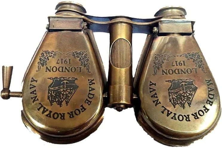 دوربین تک‌چشمی مدل Vintage Brass با بدنه برنجی