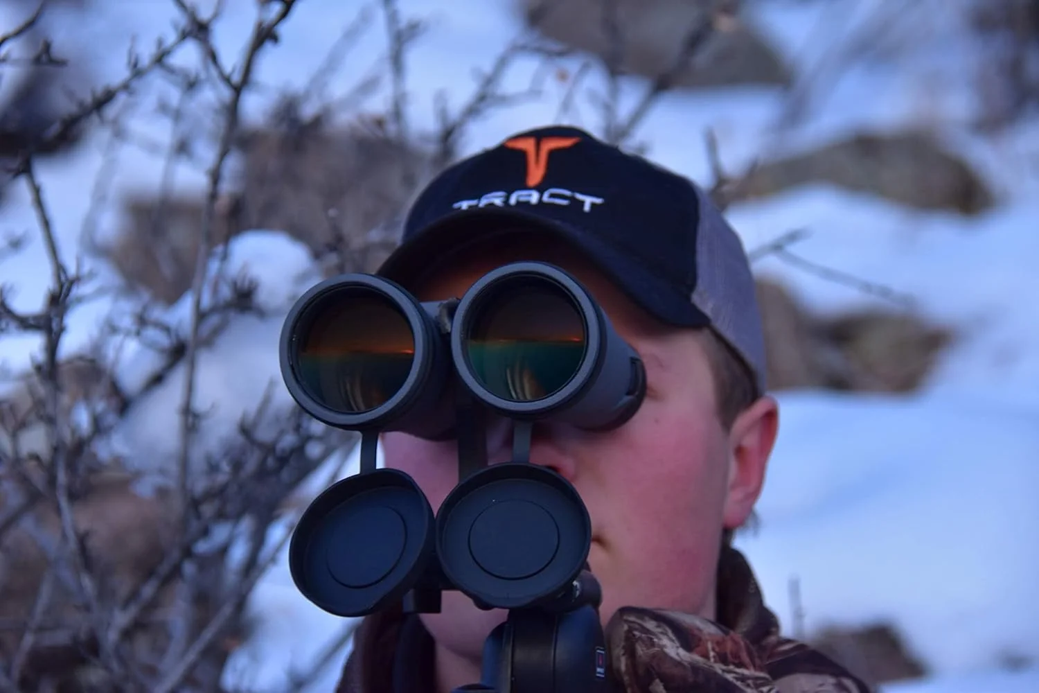 دوربین دوچشمی برد بلند TORIC 12.5x50 UHD - دارای شیشه Schott HT برای عملکرد عالی در نور کم و وضوح لبه به لبه دوربین دوچشمی برد بلند TORIC 12.5x50 UHD - دارای شیشه Schott HT برای عملکرد عالی در نور کم و وضوح لبه به لبه