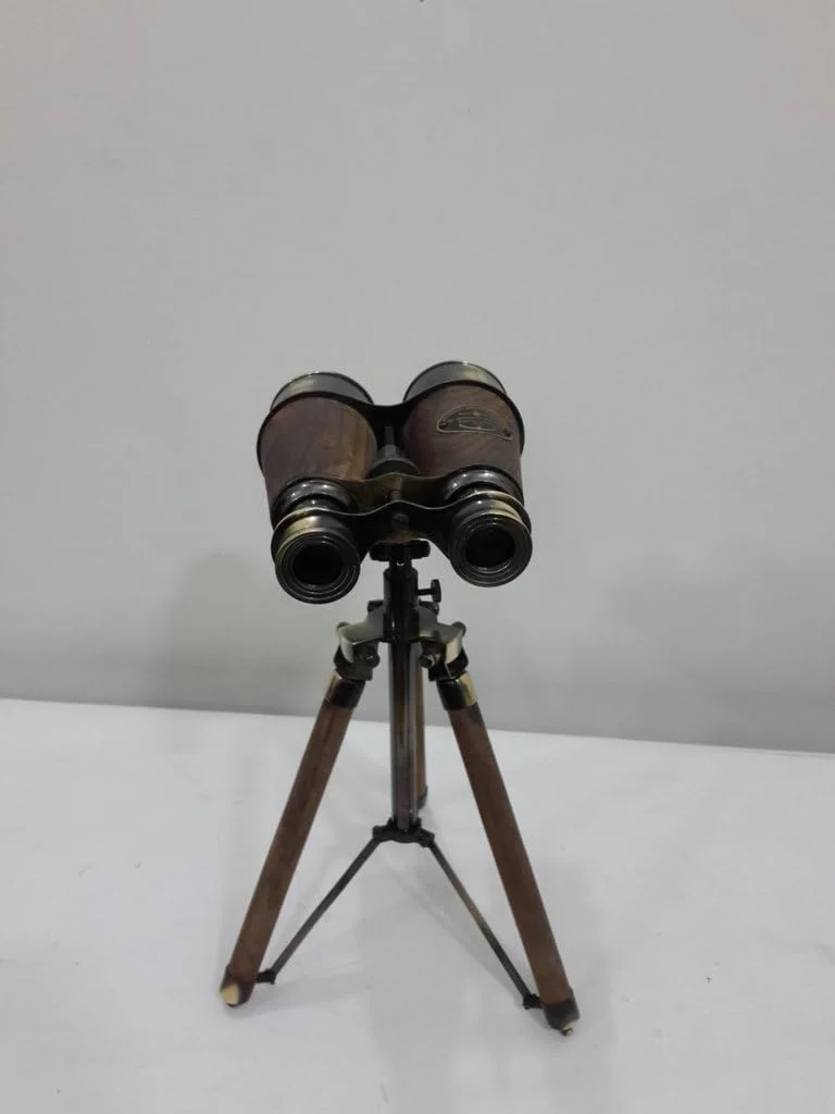 دوربین شکاری دریایی قدیمی THORINSTRUMENTS با سه پایه تزئینی