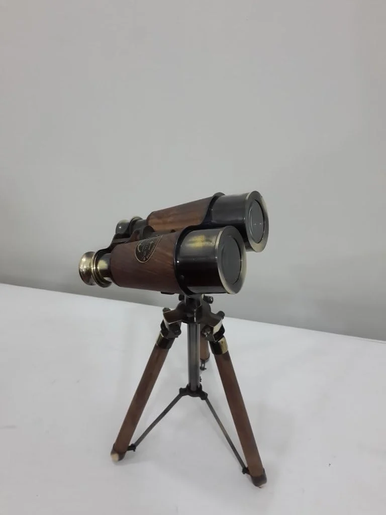 دوربین شکاری دریایی قدیمی THORINSTRUMENTS با سه پایه تزئینی