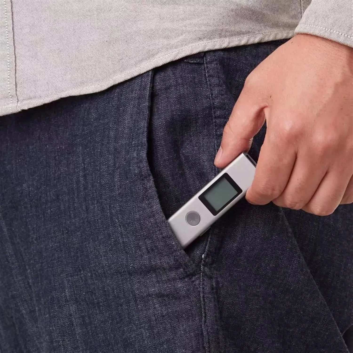 ارتفاع سنج دیجیتال، فاصله یاب لیزری قابل حمل با شارژر USB، اندازه گیری دقیق فاصله (سایز: 40 متر) ارتفاع سنج دیجیتال، فاصله یاب لیزری قابل حمل با شارژر USB، اندازه گیری دقیق فاصله (سایز: 40 متر)