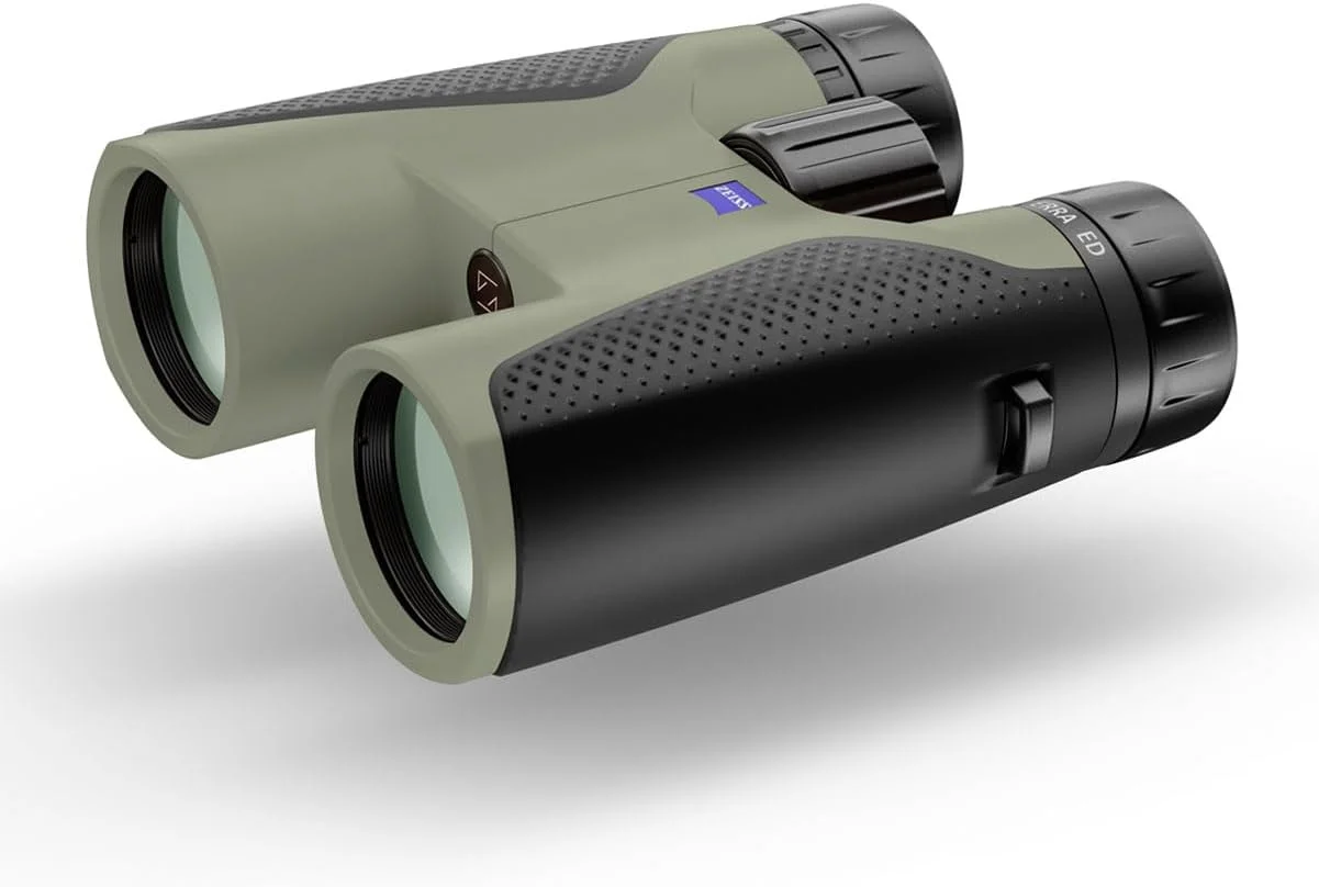 دوربین دوچشمی زایس Terra ED 10x42 ضد آب، با فوکوس سریع و شیشه پوشش‌داده‌شده برای وضوح مطلوب در همه شرایط آب و هوایی برای تماشای پرندگان، شکار، گشت و گذار، مشکی-سبز (مشکی-سبز)
