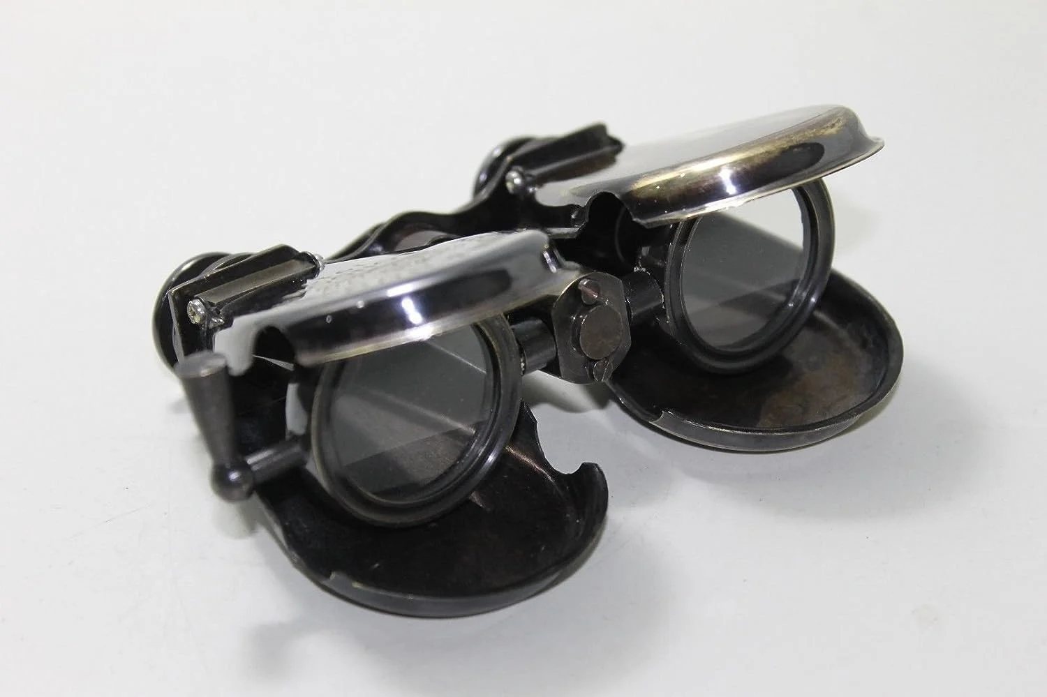 دوربین شکاری جیبی تاشو برنجی مدل Aayraa Nautical London 1917