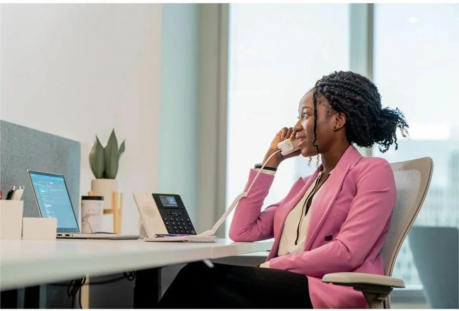 تلفن تحت شبکه پلی Edge E220 - با سیم - با سیم - بلوتوث - رومیزی، قابل نصب روی دیوار - مشکی - VoIP - 2 پورت شبکه (RJ-45) - پورت های PoE تلفن تحت شبکه پلی Edge E220 - با سیم - با سیم - بلوتوث - رومیزی، قابل نصب روی دیوار - مشکی - VoIP - 2 پورت شبکه (RJ-45) - پورت های PoE