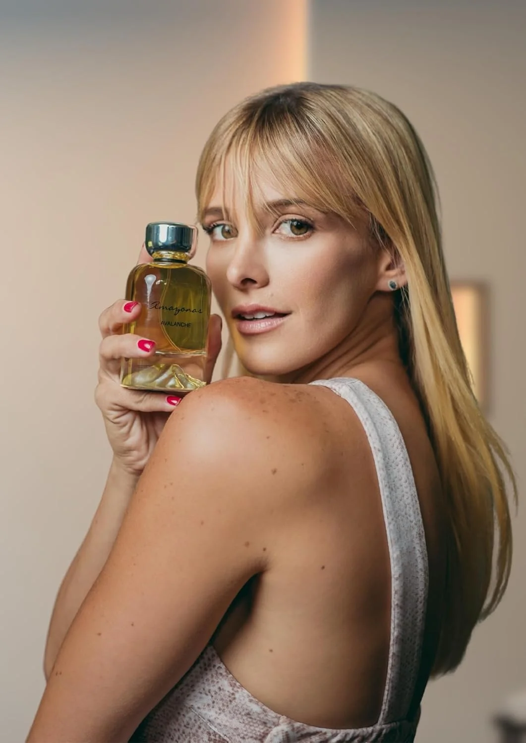 عطر مردانه آمازوناس آوالانچ عرب - عطر لوکس عربی، ادو پرفیوم خالص و رمانتیک مردانه، عطر شیرین، غیر سمی و ارگانیک مردانه، عطر ملایم و سبک برای مردان جوان