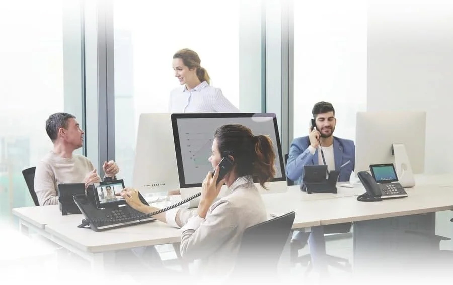 تلفن تحت شبکه یالینک T54W با 16 اکانت VoIP، صفحه نمایش رنگی 4.3 اینچی، USB 2.0، وای فای 802.11ac، اترنت گیگابیتی دو پورت، 802.3af PoE، آداپتور برق شامل نمی شود (SIP-T54W)