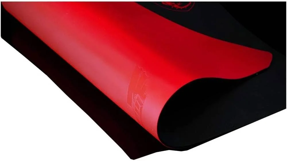 ماوس پد گیمینگ ضد آب MSI Sistorm، ساختار سیلیکونی ضد لغزش، سطح سه بعدی آنتی استاتیک، جنس پلی استر و سیلیکون، مشکی/قرمز | GF0-V000025-HXK