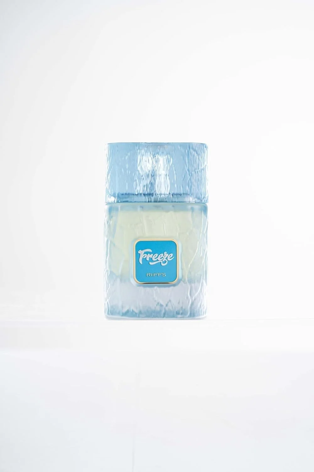 عطر ریفز فریز اکستریت د پرفیوم ۱۰۰ میلی لیتر | عطر ماندگار унисекс | رایحه مرکبات تازه، نعناع و کهربا | رایحه премиум روز تا شب برای آقایان و بانوان | اسپری ادو پرفیوم