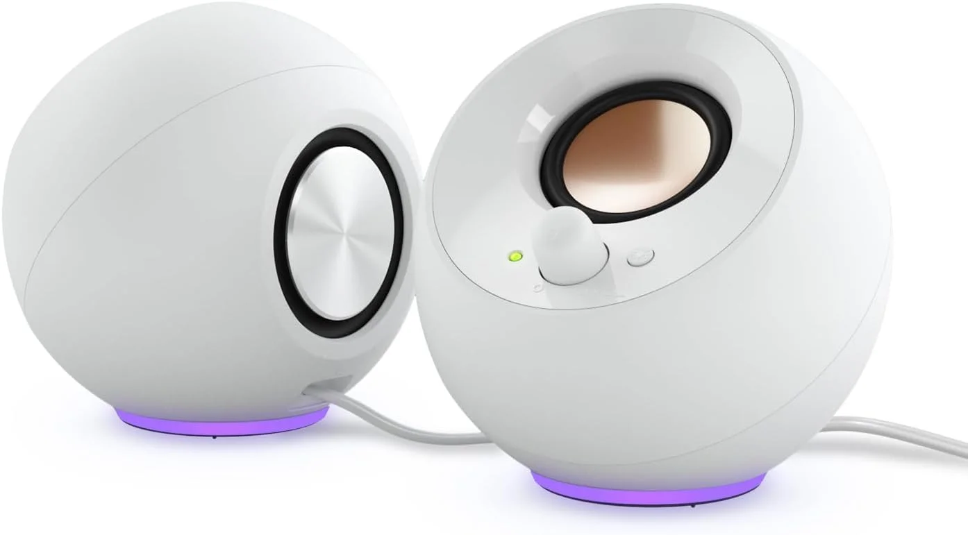 اسپیکرهای کامپیوتر کریتیو Pebble SE مینیمالیستی 2.0 با نورپردازی RGB، تغذیه از طریق USB-C، ورودی AUX 3.5 میلی‌متری، توان RMS تا 4.4 وات برای کامپیوترها و لپ‌تاپ‌ها (سفید)
