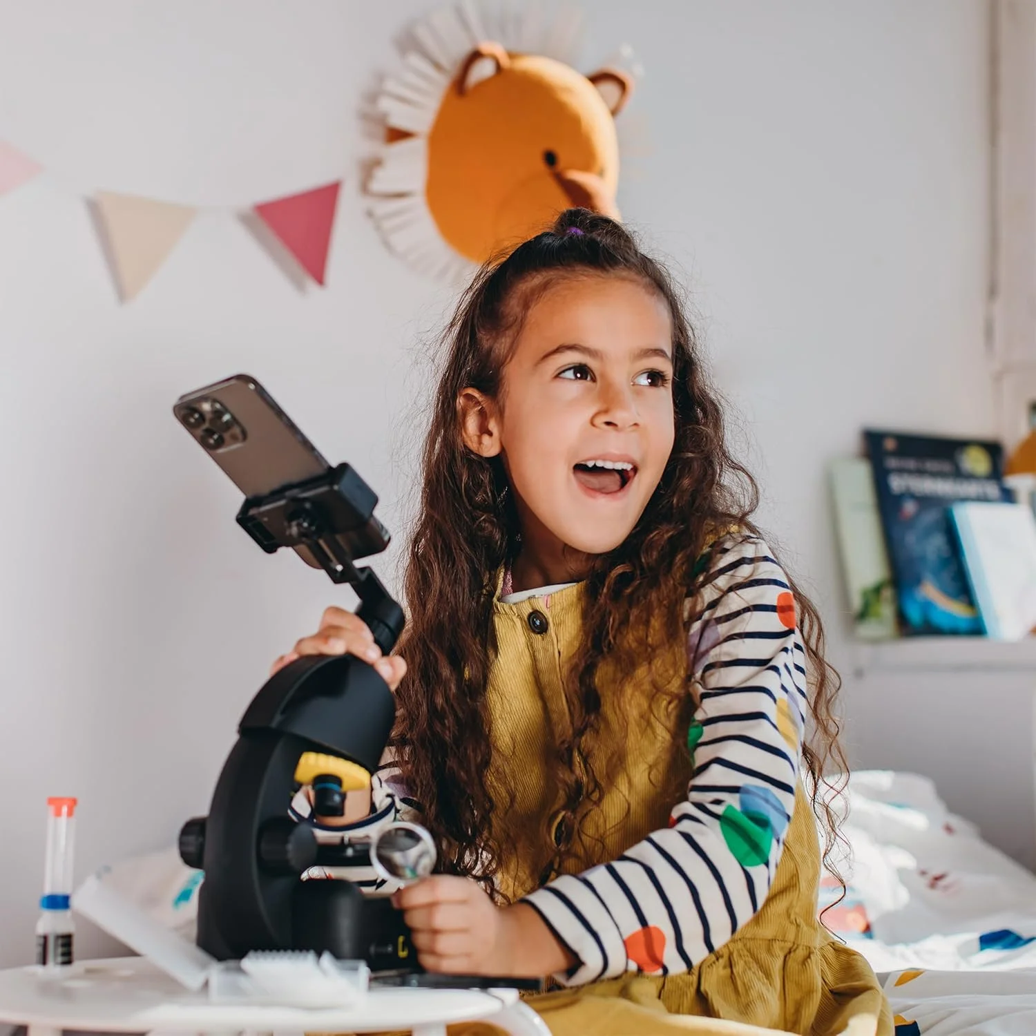 تلسکوپ نشنال جئوگرافیک به همراه میکروسکوپ و آداپتور تلفن هوشمند