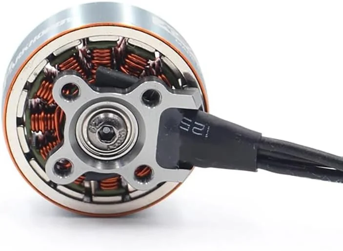 موتور براشلس 2306.5 2306 1700KV 4~6S / 2450KV 3~4S با شفت 5 میلیمتری برای پروانه 5~6 اینچی GF6042، GF5152، GF51466، مناسب برای پهپادهای مسابقهای DIY (یک عدد 2306.5 1700KV) موتور براشلس 2306.5 2306 1700KV 4~6S / 2450KV 3~4S با شفت 5 میلیمتری برای پروانه 5~6 اینچی GF6042، GF5152، GF51466، مناسب برای پهپادهای مسابقهای DIY (یک عدد 2306.5 1700KV)