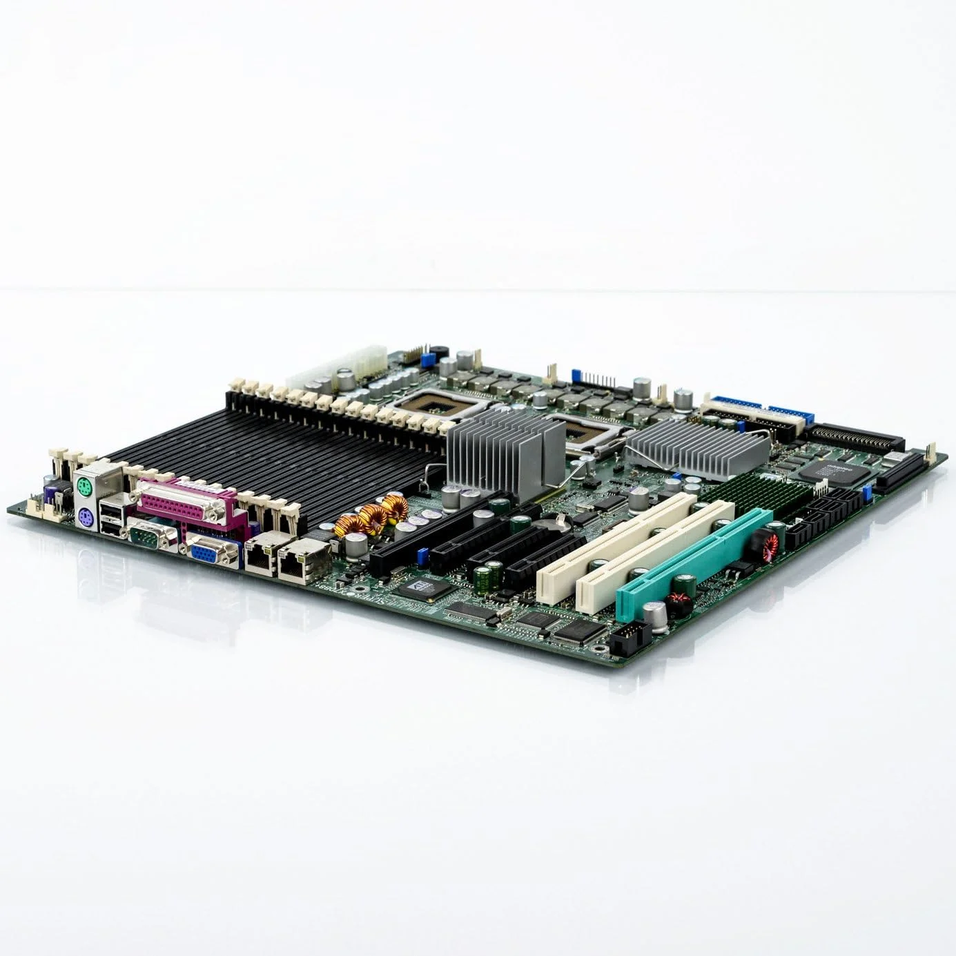 مادربرد Supermicro X7DB8+ - دوگانه Intel 64-BIT Xeon, SCSI