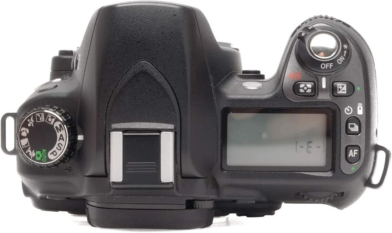 دوربین دیجیتال SLR نیکون D80 (فقط بدنه) (مدل قدیمی) دوربین دیجیتال SLR نیکون D80 (فقط بدنه) (مدل قدیمی)