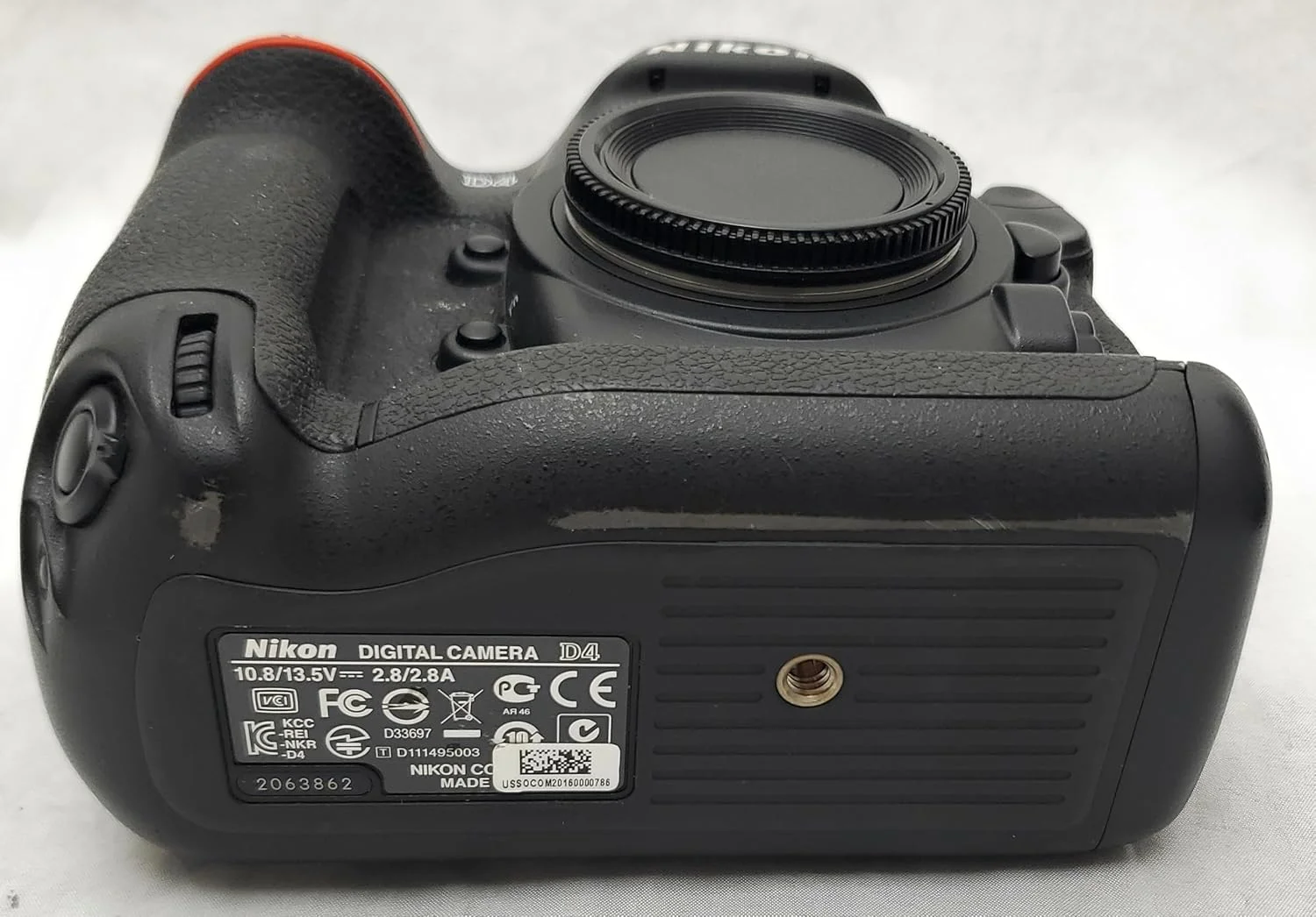 دوربین دیجیتال SLR نیکون D4 16.2 MP CMOS FX با فیلمبرداری Full HD 1080p (فقط بدنه) (مدل قدیمی)