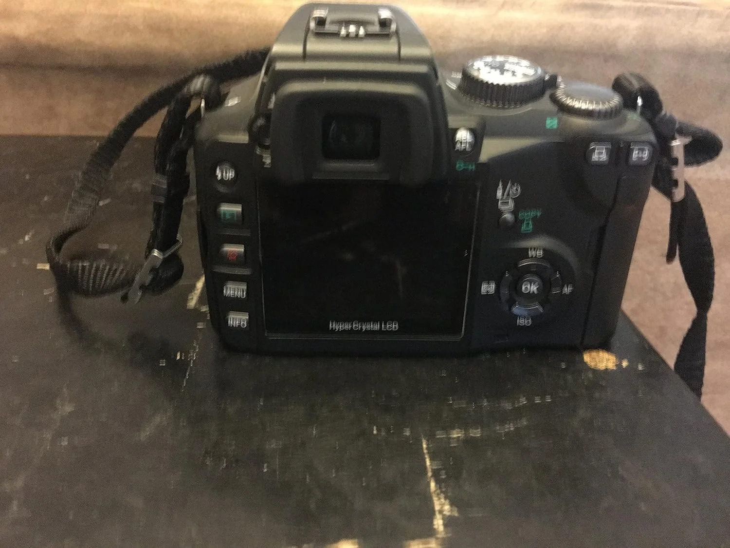 دوربین دیجیتال SLR الیمپوس OM SYSTEM Evolt E500 8MP به همراه لنز دیجیتال SLR زوئیکو 14-45mm f/3.5-5.6 دوربین دیجیتال SLR الیمپوس OM SYSTEM Evolt E500 8MP به همراه لنز دیجیتال SLR زوئیکو 14-45mm f/3.5-5.6