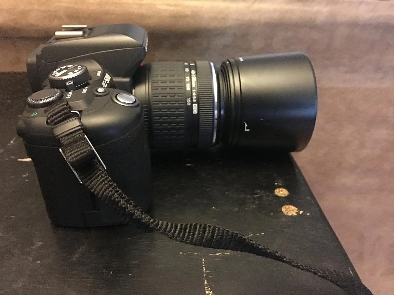 دوربین دیجیتال SLR الیمپوس OM SYSTEM Evolt E500 8MP به همراه لنز دیجیتال SLR زوئیکو 14-45mm f/3.5-5.6 دوربین دیجیتال SLR الیمپوس OM SYSTEM Evolt E500 8MP به همراه لنز دیجیتال SLR زوئیکو 14-45mm f/3.5-5.6