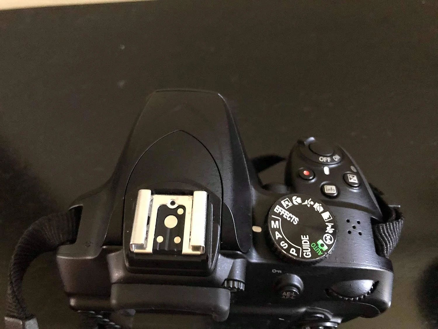 فقط بدنه دوربین نیکون D3400 (بازسازی شده)