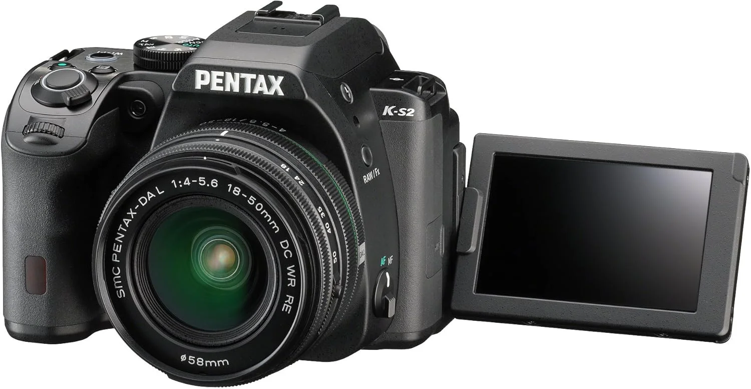 کیت دوربین دیجیتال SLR پنتاکس K-S2 20MP با لنز 18-50mm WR (مشکی) کیت دوربین دیجیتال SLR پنتاکس K-S2 20MP با لنز 18-50mm WR (مشکی)