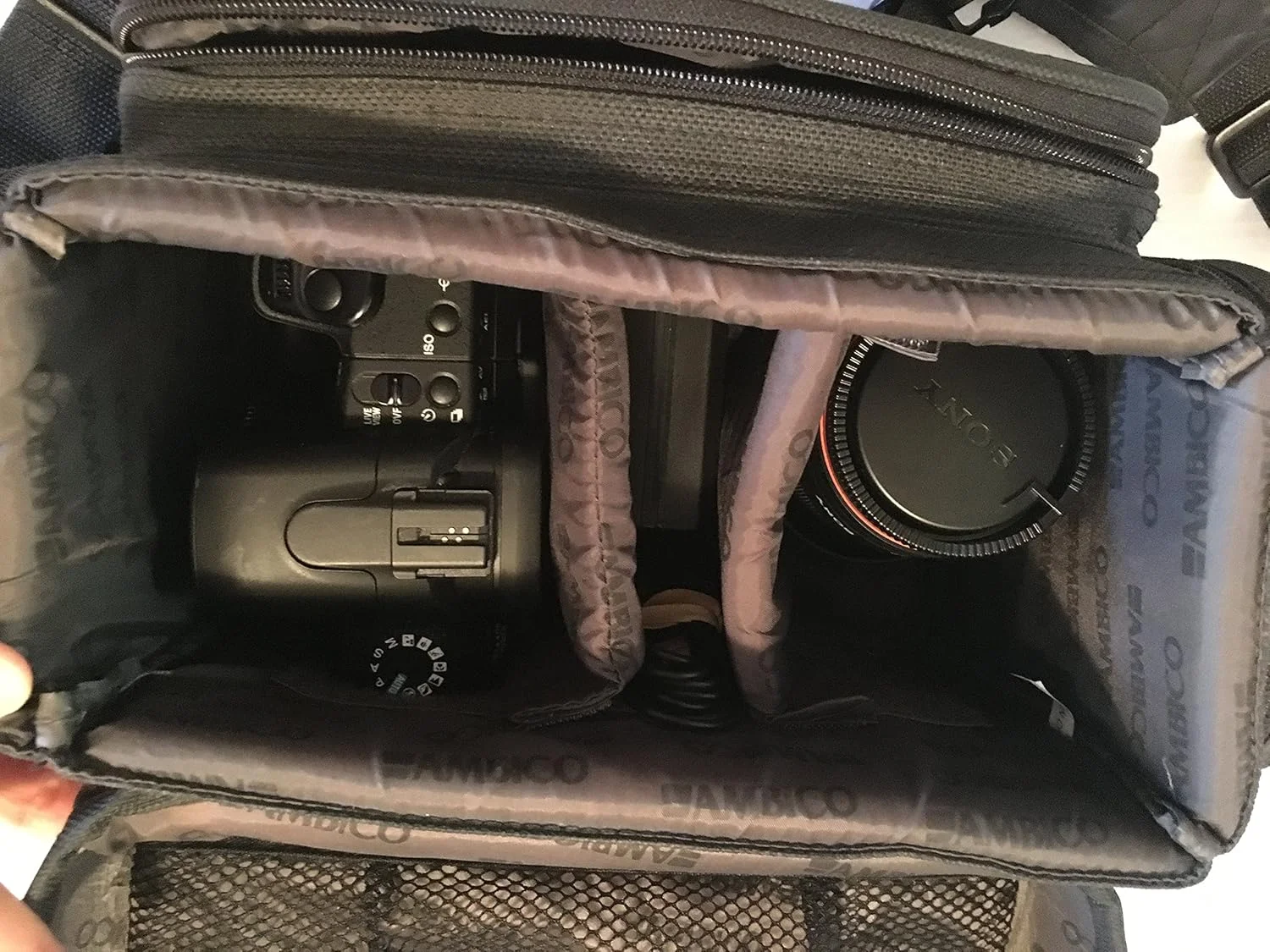 سونی A300K با لنز 18-70 میلیمتری سونی سونی A300K با لنز 18-70 میلیمتری سونی