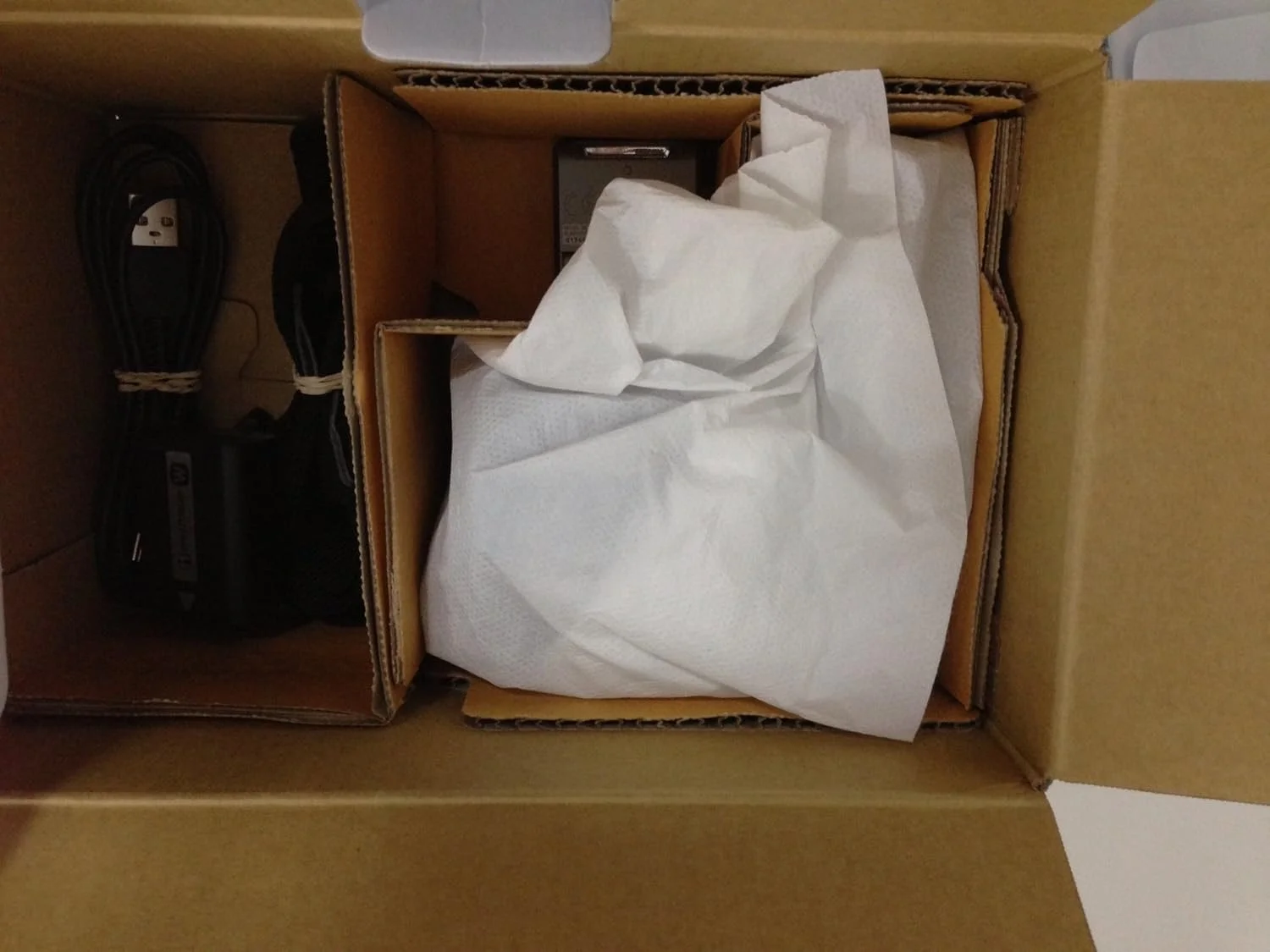 دوربین لمسی سونی NEX-5N با حسگر 16.1 مگاپیکسل و لنز قابل تعویض 18-55 میلیمتری (نقرهای) دوربین لمسی سونی NEX-5N با حسگر 16.1 مگاپیکسل و لنز قابل تعویض 18-55 میلیمتری (نقرهای)