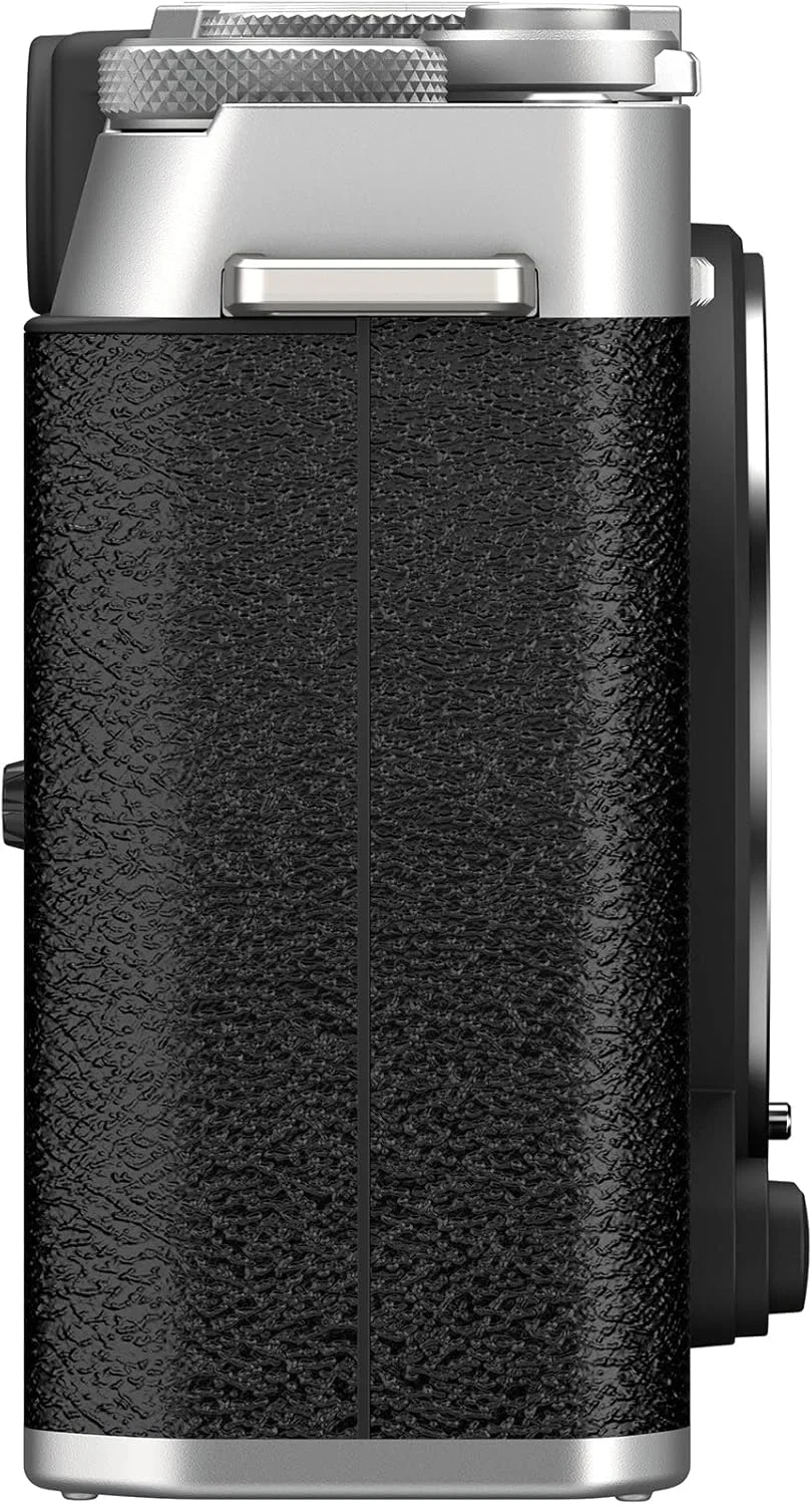 بدنه دوربین فوجی فیلم X-E4 - نقره ای