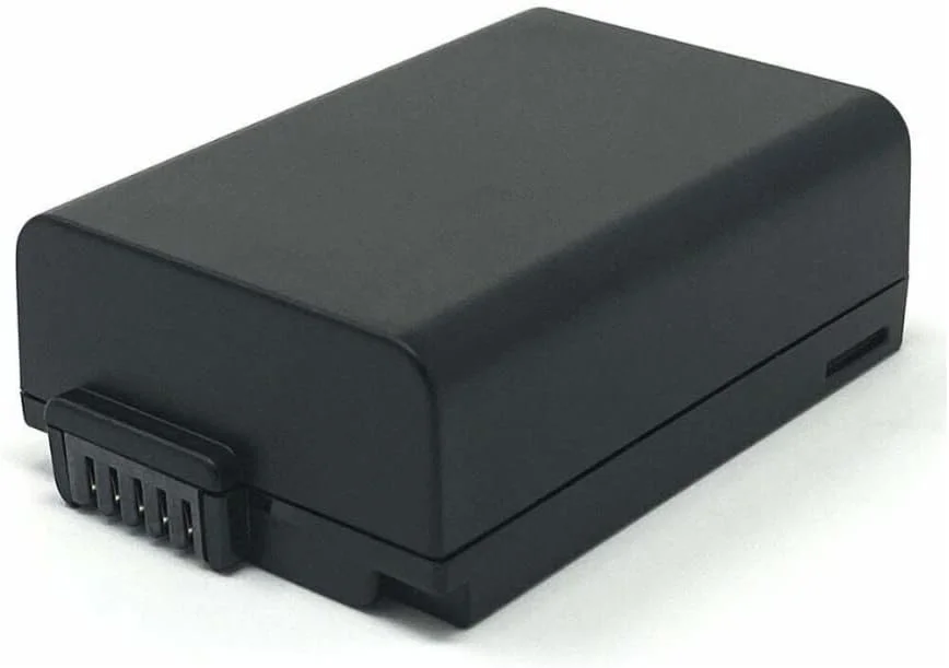 دوربین بدون آینه نیکون Z 30 با لنزهای Z DX 16-50mm VR و NIKKOR Z DX 50-250mm به همراه باتری ENEL25، کیف لوازم جانبی و کیت تمیز کننده، کارت حافظه 64 گیگابایتی و مجموعه نرم افزاری نسخه 4.0 (4 قلم)