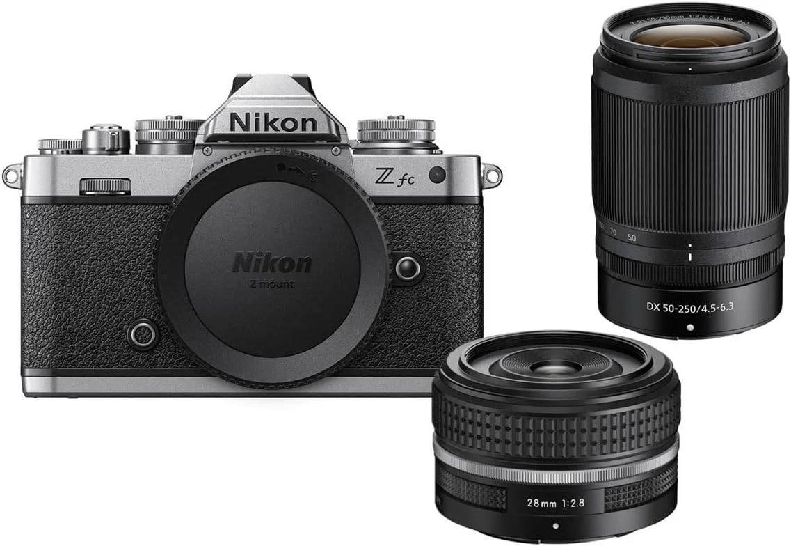 دوربین بدون آینه نیکون Z fc با فرمت DX به همراه لنز NIKKOR Z 28mm f/2.8 (SE) و لنز Z DX 50-250mm f/4.5-6.3 VR