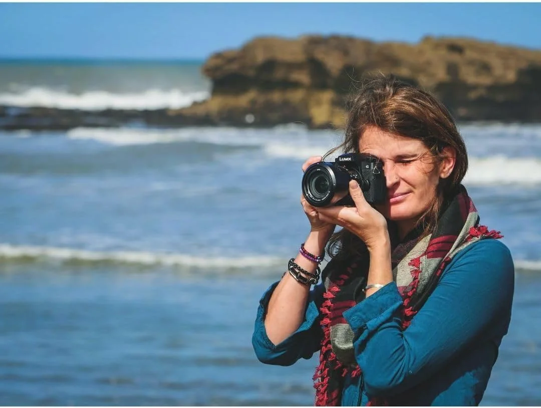 دوربین بدون آینه میکرو چهار سوم پاناسونیک لومیکس G97 با لنز لومیکس G Vario 12-60mm / F3.5-5.6، طراحی شده برای تولیدکنندگان محتوا در عکس و فیلم، DC-G97MK