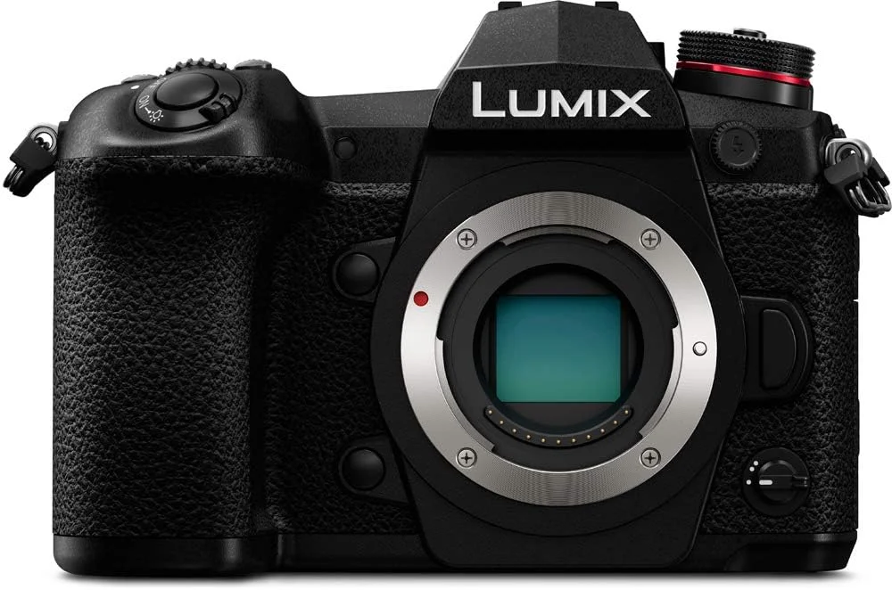 دوربین دیجیتال 4K پاناسونیک LUMIX G9، دوربین بدون آینه 20.3 مگاپیکسلی به همراه حالت رزولوشن بالا 80 مگاپیکسلی، لرزشگیر 5 محوره Dual I.S. 2.0، LCD 3 اینچی، DC-G9 (مشکی) دوربین دیجیتال 4K پاناسونیک LUMIX G9، دوربین بدون آینه 20.3 مگاپیکسلی به همراه حالت رزولوشن بالا 80 مگاپیکسلی، لرزشگیر 5 محوره Dual I.S. 2.0، LCD 3 اینچی، DC-G9 (مشکی)
