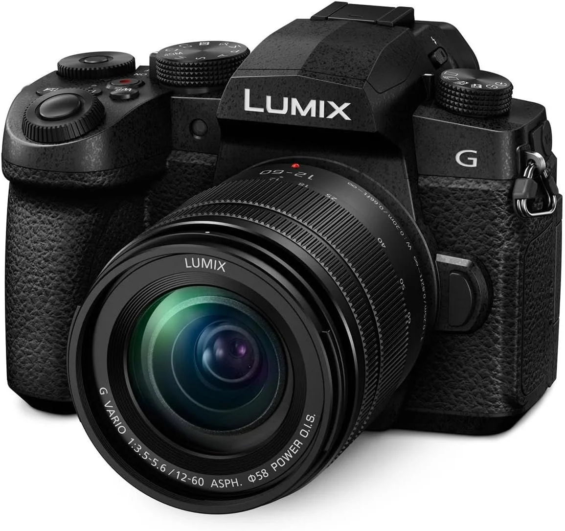 دوربین بدون آینه پاناسونیک Lumix DC-G95 با لنز 12-60mm f/3.5-5.6 Lumix G Power OIS، مشکی - همراه با کیف دوربین، کارت SDHC U3 32 گیگابایتی، کیت فیلتر 58 میلی متری، کیت تمیز کننده، بسته نرم افزاری Mac و موارد دیگر