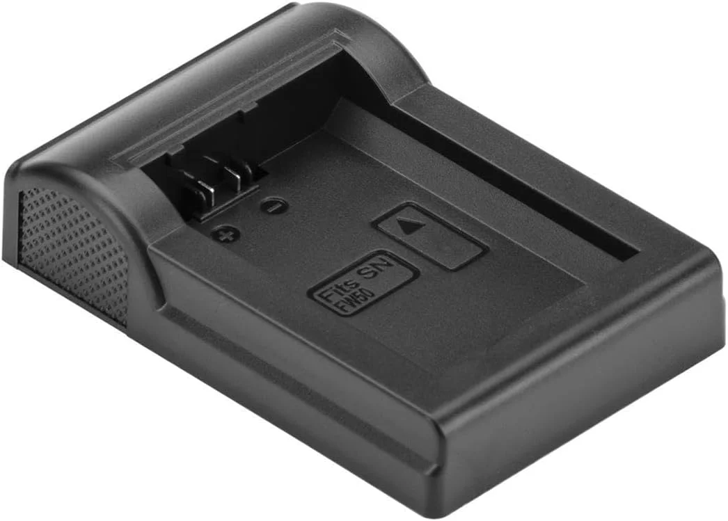 دوربین ولاگ بدون آینه سونی ZV-E10 با لنز قابل تعویض، سفید - همراه با کارت SD 64 گیگابایتی، کیف رودوشی، میکروفون، سه پایه، باتری اضافی، شارژر، کیت تمیز کننده