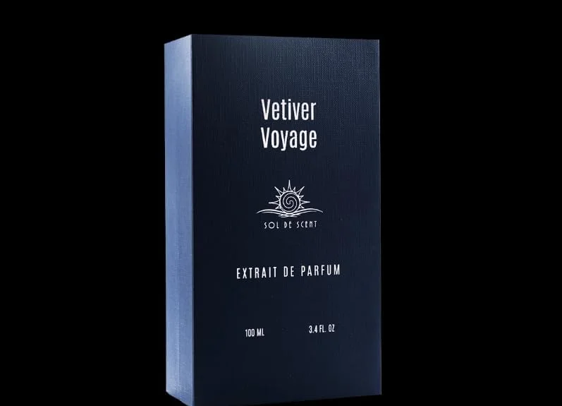 سول د سنت وتیور وویج - ۱۰۰ میلی لیتر (۳.۴ اونس). عطری دلنشین، طراوت بخش، گرم و جذاب که با رایحه چرم و نت های عطر لاو برای آقایان هماهنگ است. سول د سنت وتیور وویج - ۱۰۰ میلی لیتر (۳.۴ اونس). عطری دلنشین، طراوت بخش، گرم و جذاب که با رایحه چرم و نت های عطر لاو برای آقایان هماهنگ است.