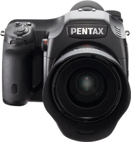 دوربین دیجیتال SLR مدیوم فرمت Pentax 645D 40MP با صفحه نمایش 3 اینچی LCD (فقط بدنه)