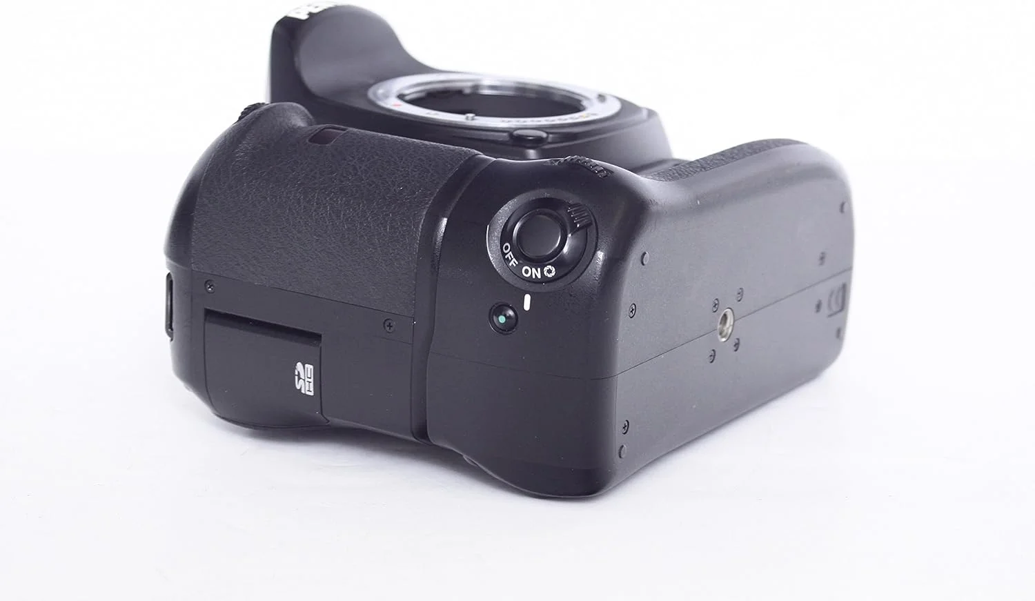 Pentax K20D 14.6MP Digital SLR Camera with Shake Reduction (Body Only)