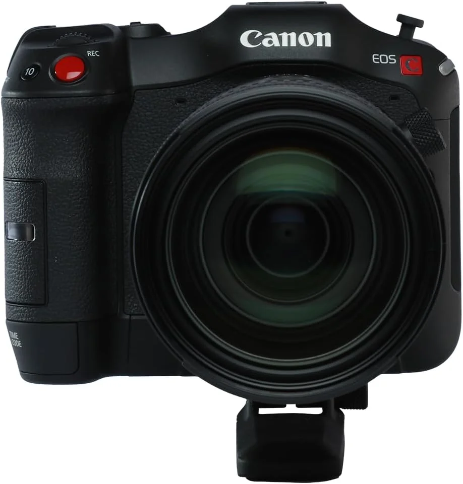 دوربین فیلمبرداری سینمایی Canon EOS C70 با لنز RF24-105mm F2.8 L IS USM Z، سنسور Super 35mm Dual Gain Output (DGO)، مانت RF