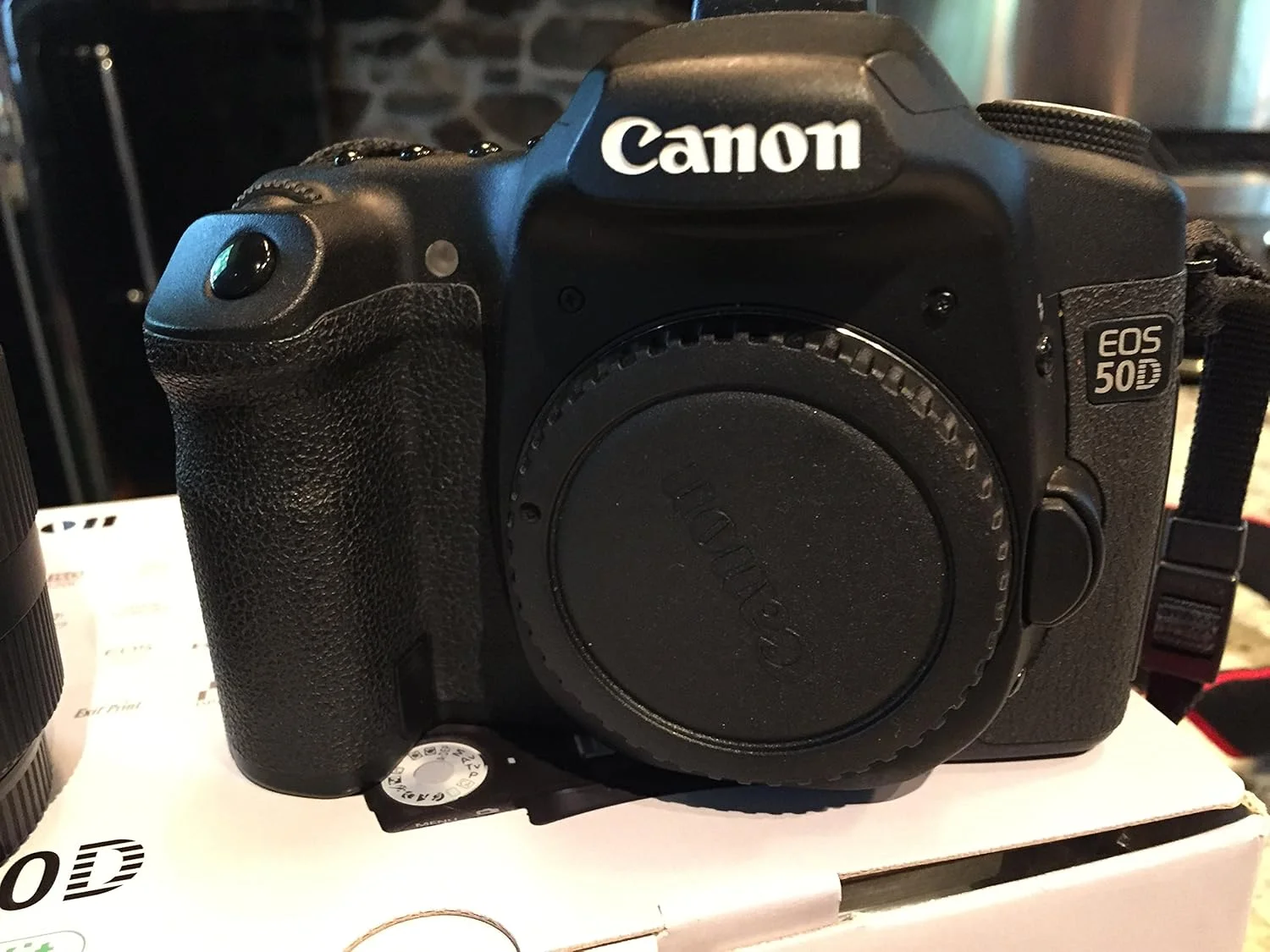 Canon EOS 50D 15.1MP Digital SLR Camera with EF-S 18-200mm f/3.5-5.6 IS Standard Zoom Lens