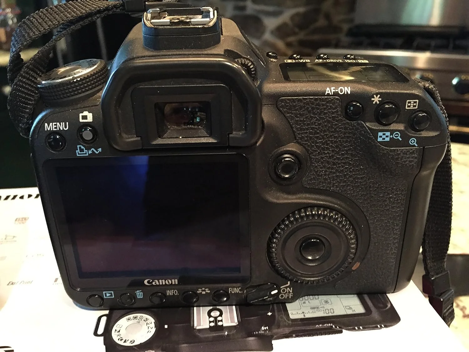 Canon EOS 50D 15.1MP Digital SLR Camera with EF-S 18-200mm f/3.5-5.6 IS Standard Zoom Lens