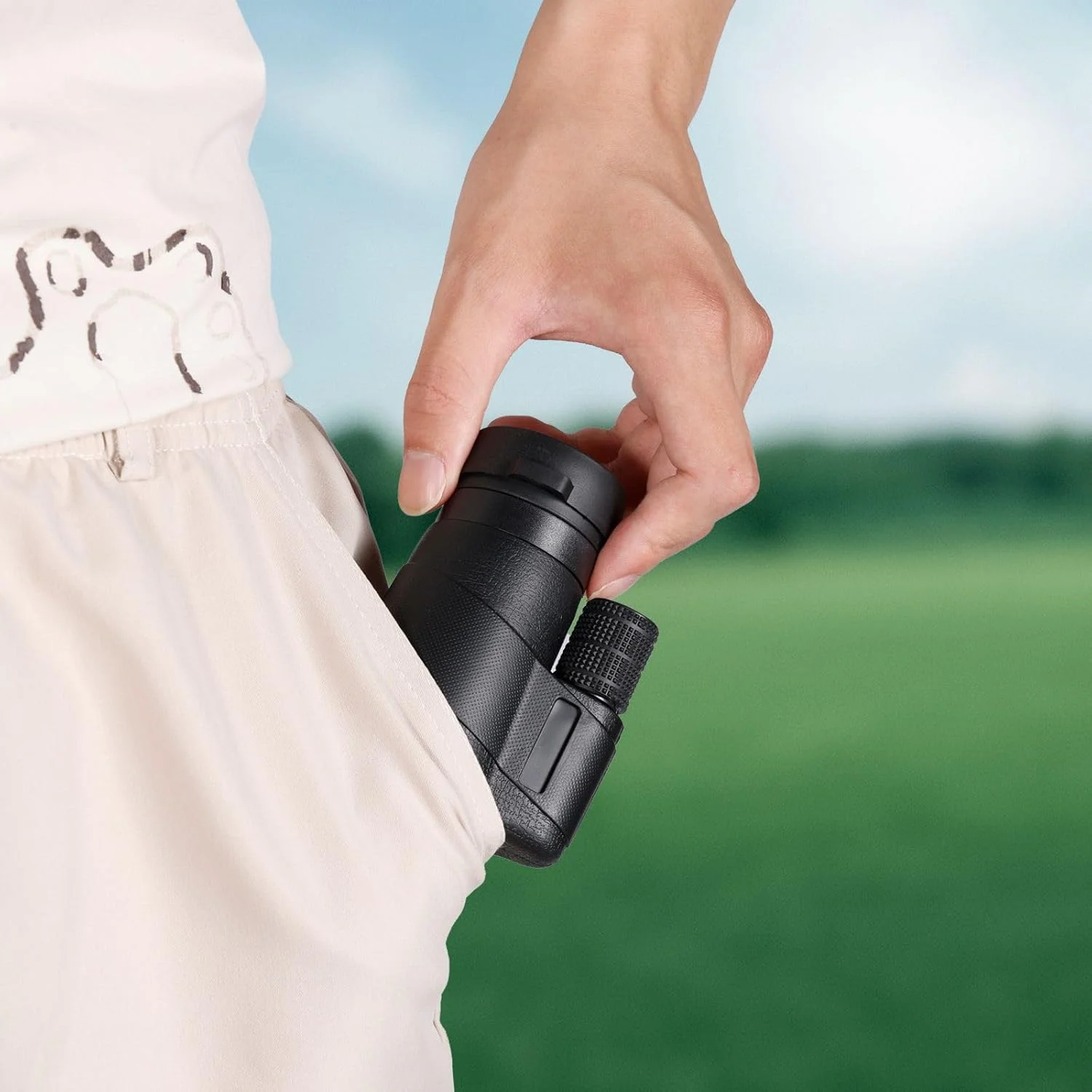 تک چشمی 12x42 سبک وزن و ضد آب با بزرگنمایی بالا