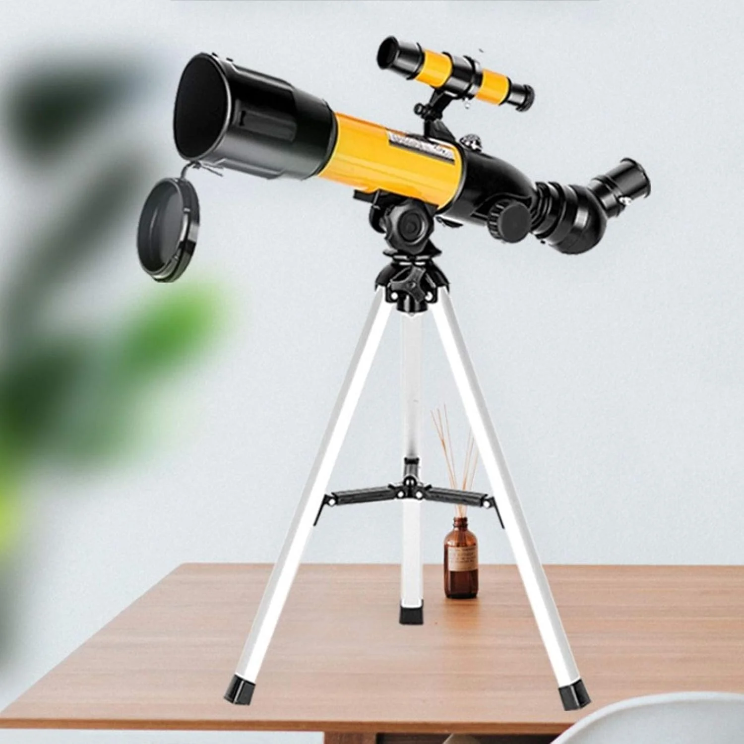 تلسکوپ شکستنی 50/360 میلی‌متری با آینه یاب 5x20 و پوشش چند لایه، مناسب برای ماجراجویی در فضای باز، تحقیقات نجومی و علاقه‌مندان به مناظر شبانه (42x52x27 سانتی‌متر)