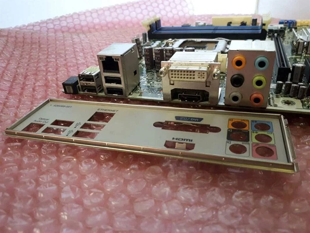 مادربرد دسکتاپ برای IPISB-CH 636477-001 623914-003 s5700 H67 مادربرد دسکتاپ برای IPISB-CH 636477-001 623914-003 s5700 H67