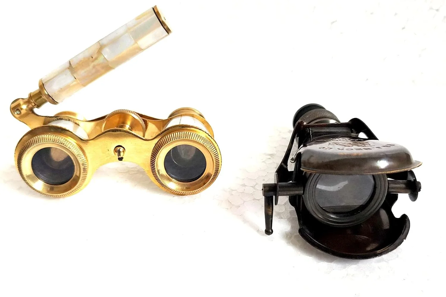 تلسکوپ جیبی برنجی عتیقه طلایی و مشکی، دو تکه، ابعاد تقریبی 7.62 در 10.16 سانتی متر