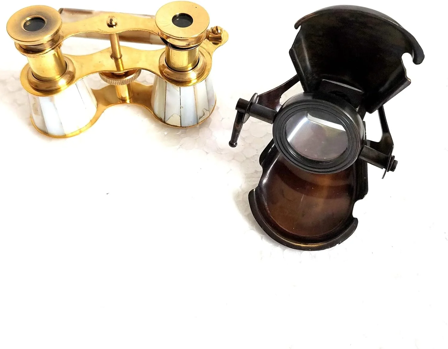 تلسکوپ جیبی برنجی عتیقه طلایی و مشکی، دو تکه، ابعاد تقریبی 7.62 در 10.16 سانتی متر