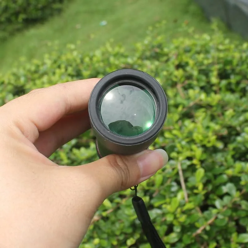 تلسکوپ تک چشمی با بزرگنمایی 10 برابر و قطر عدسی 25 میلی متر، جمع و جور و سبک وزن، مناسب برای بزرگسالان، ایده آل برای پیاده روی، شکار، تماشای پرندگان و کمپینگ