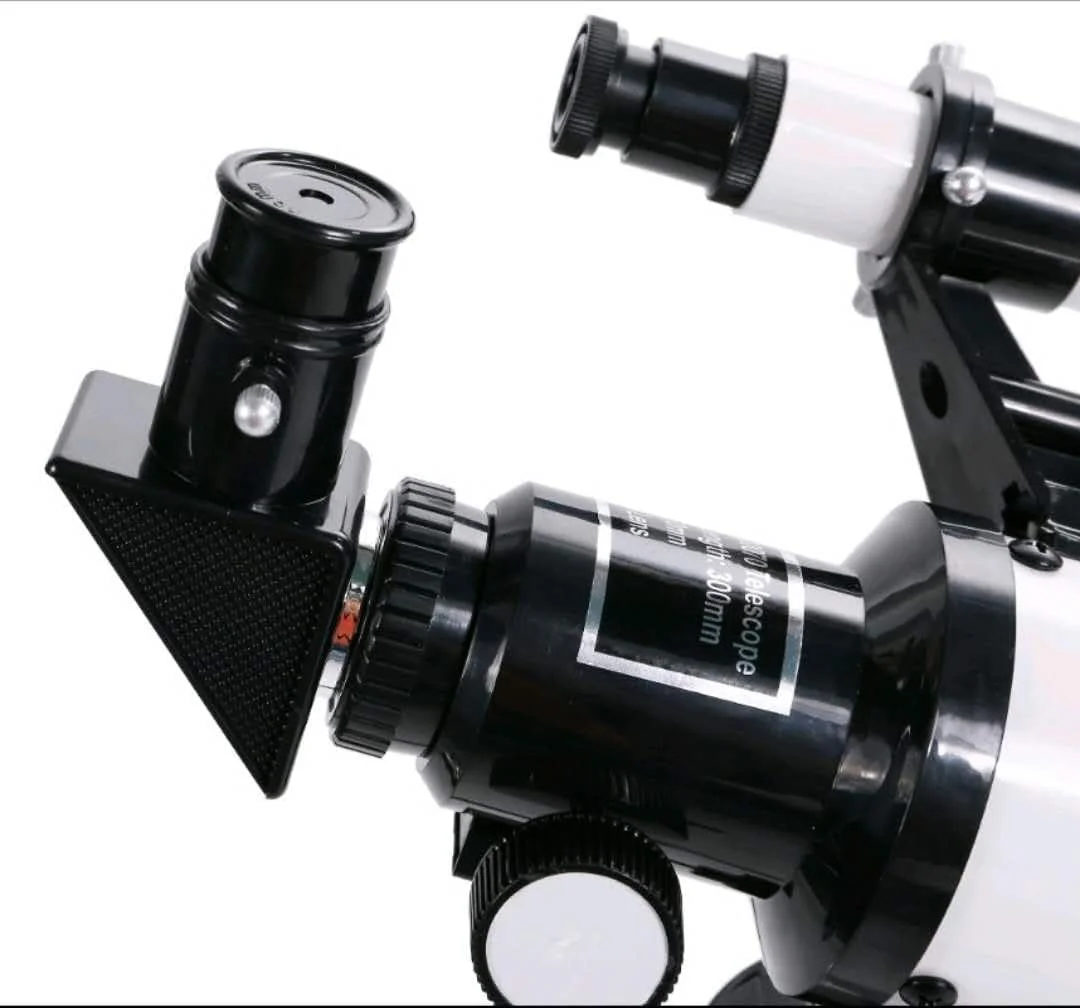 مجموعه تلسکوپ نجومی F30070M با پایه سه پایه، چند چشمی و لوازم جانبی نصب