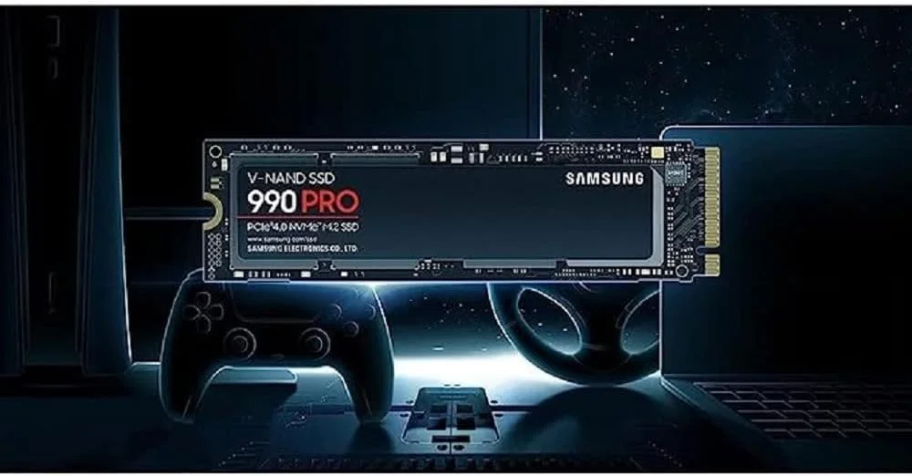 حافظه اس اس دی داخلی سامسونگ 990 Pro با ظرفیت 1 ترابایت NVMe M.2، رابط PCIe Gen 4.0 X4، رابط NVMe 2.0، سرعت خواندن ترتیبی 7450 مگابایت بر ثانیه، سرعت نوشتن ترتیبی 6900 مگابایت بر ثانیه، V-NAND 3-Bit MLC | MZ-V9P1T0 حافظه اس اس دی داخلی سامسونگ 990 Pro با ظرفیت 1 ترابایت NVMe M.2، رابط PCIe Gen 4.0 X4، رابط NVMe 2.0، سرعت خواندن ترتیبی 7450 مگابایت بر ثانیه، سرعت نوشتن ترتیبی 6900 مگابایت بر ثانیه، V-NAND 3-Bit MLC | MZ-V9P1T0