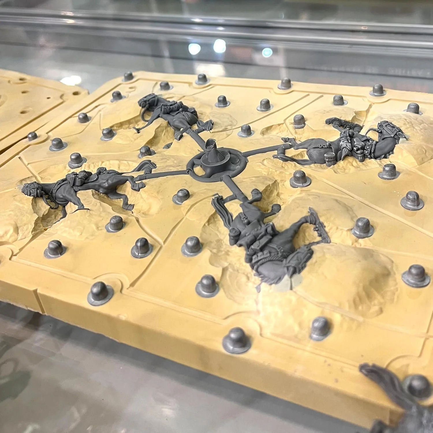 رزین پرینتر سه بعدی با دقت بالا SiOmaster برای ساخت قالب سیلیکونی، مقاوم در برابر درجه حرارت بالا، سطح سخت، مایع چاپ سه بعدی کم بو برای پرینترهای سه بعدی 4K/8K/12K LCD/DLP/SLA، 1 کیلوگرم