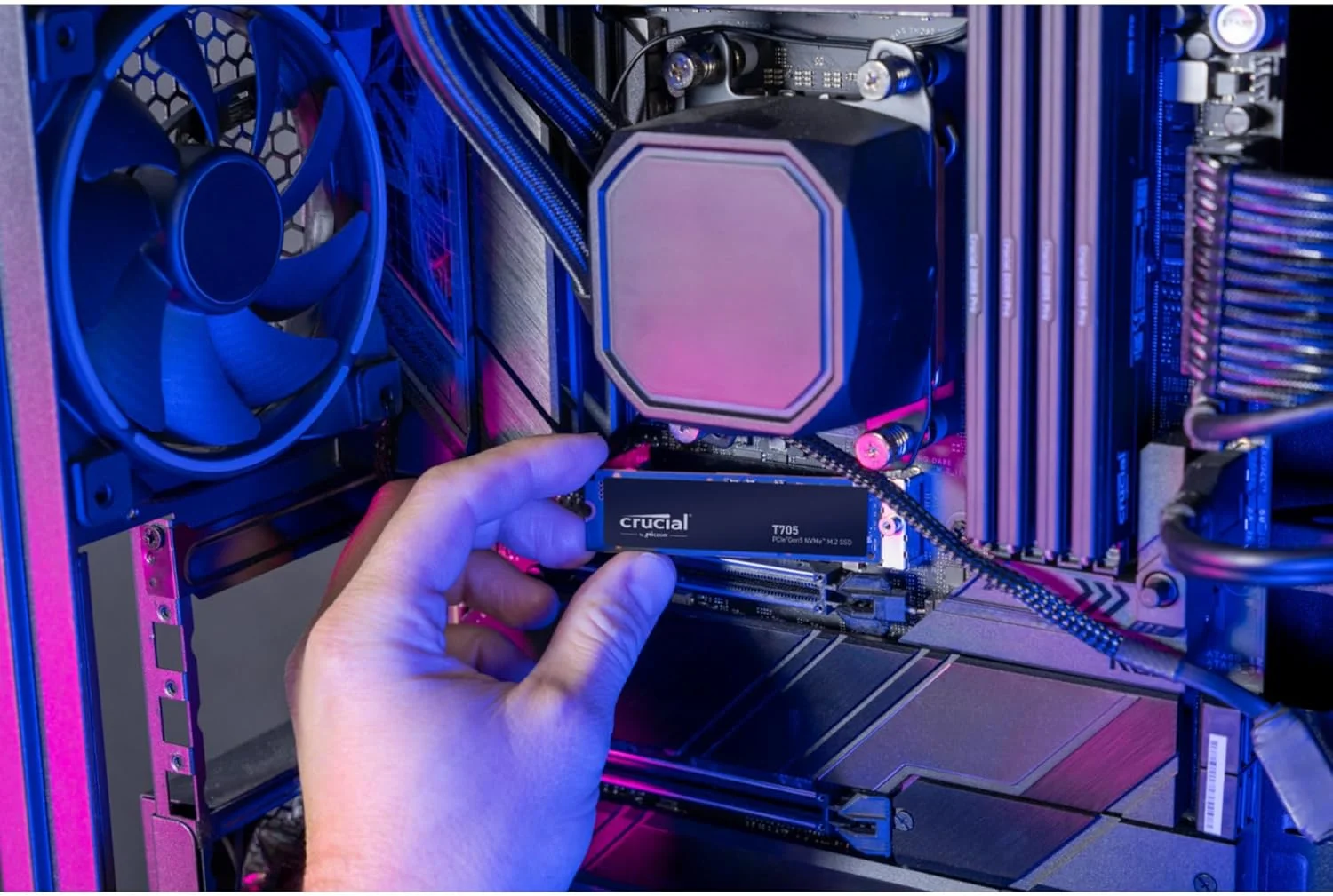 درایو حالت جامد داخلی Crucial New 2024 T705 2TB PCIe Gen5 NVMe M.2 SSD - سرعت تا 14,500 مگابایت بر ثانیه - مناسب بازی