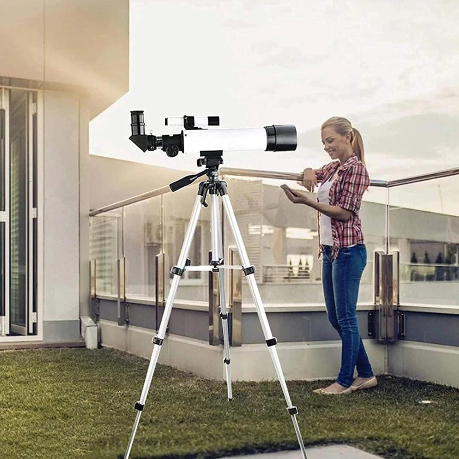 تلسکوپ مناسب بزرگسالان، دهانه 60 میلی‌متری، تلسکوپ مناسب کودکان و مبتدیان، اپتیک کاملاً چندلایه، تلسکوپ شکستنی نجومی با سه‌پایه، مناسب فضای داخلی/خارجی