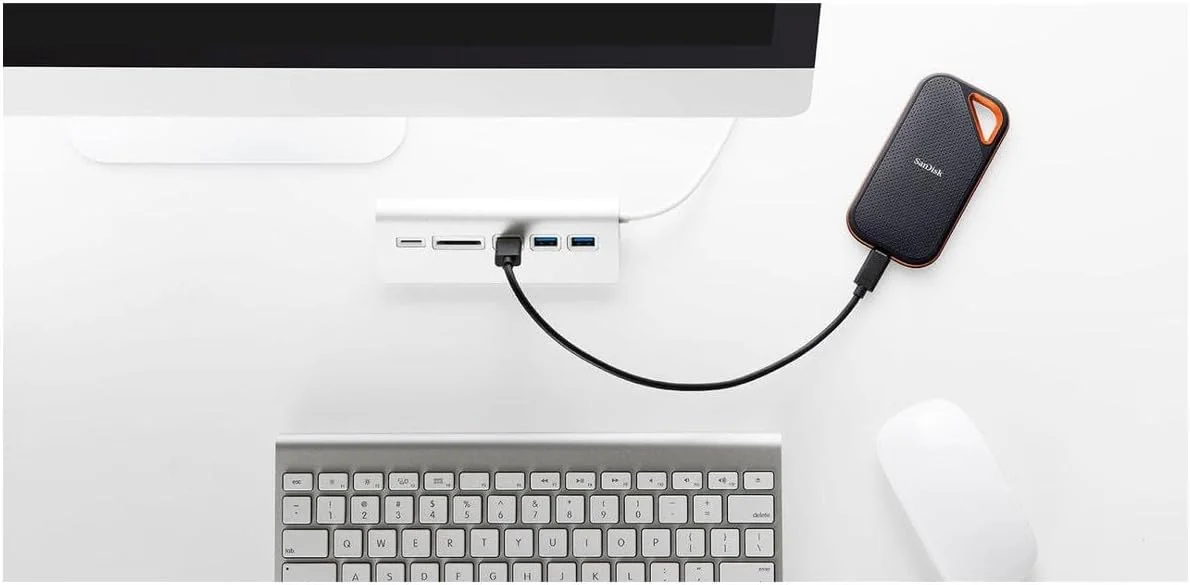 اس اس دی اکسترنال پرتابل سن دیسک اکستریم پرو 1 ترابایت - تا 2000 مگابایت بر ثانیه - USB-C، USB 3.2 Gen 2X2 - درایو حالت جامد اکسترنال - SDSSDE81-1T00-G25 اس اس دی اکسترنال پرتابل سن دیسک اکستریم پرو 1 ترابایت - تا 2000 مگابایت بر ثانیه - USB-C، USB 3.2 Gen 2X2 - درایو حالت جامد اکسترنال - SDSSDE81-1T00-G25