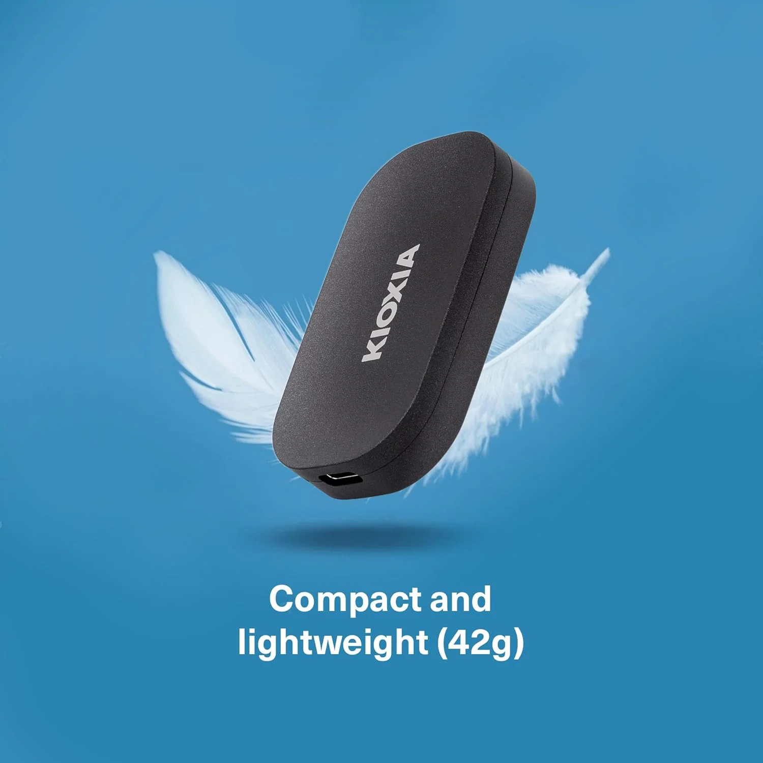 حافظه اس اس دی اکسترنال قابل حمل کیوکسیا Exceria Plus G2 - ظرفیت 1 ترابایت، USB 3.2 Gen 2، سرعت خواندن تا 1050 مگابایت بر ثانیه و سرعت نوشتن 1000 مگابایت بر ثانیه - سازگار با ویندوز، مک او اس، آی او اس، اندروید، PS5، Xbox Series X/S